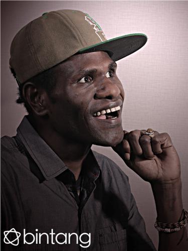 Eksklusif Celo Epen Cupen Bawa Keceriaan Dari Timur Indonesia News Entertainment Fimela Com