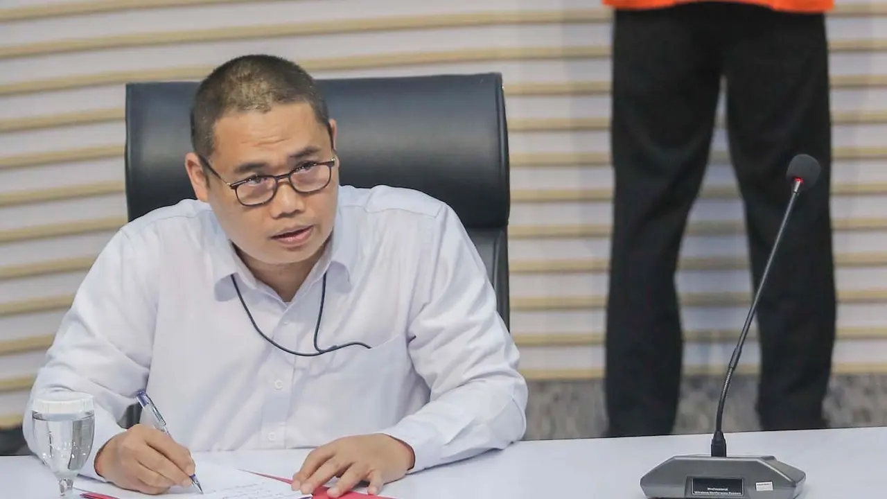 KPK Tahan Budi Santika