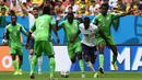 Nigeria. Nigeria telah lolos sebanyak 6 kali ke putaran final Piala Dunia, yaitu edisi 1994 hingga 2002 dan 2010 hingga 2018. Mereka mampu 3 kali lolos dari fase grup, yaitu di Piala Dunia 1994, 1998 dan 2014, ketiganya terhenti di babak kedua (16 besar). Pada edisi 2014, Nigeria tersingkir di babak 16 besar usai kalah 0-2 dari Prancis. (AFP/Jewel Samad)