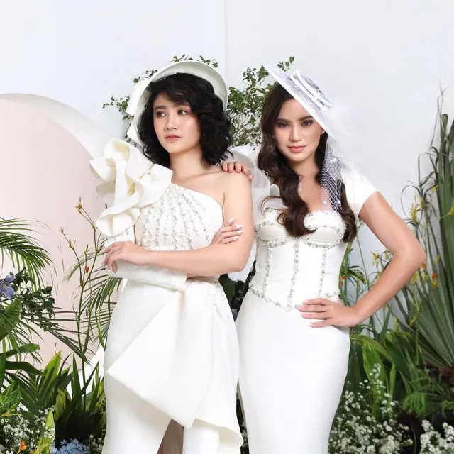 6 Gaya Pemotretan Terbaru Febby Rastanty, Memesona Bak Noni Belanda