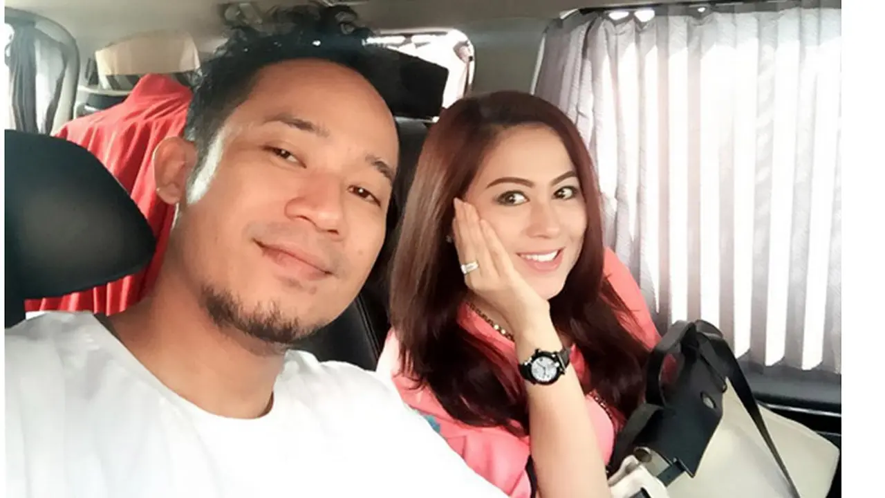 Denny Cagur dan istri, Shanty Widiastuti