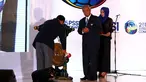 Djohar Arifin Husin membuka kongres PSSI dengan memukul gong (PSSI.org)