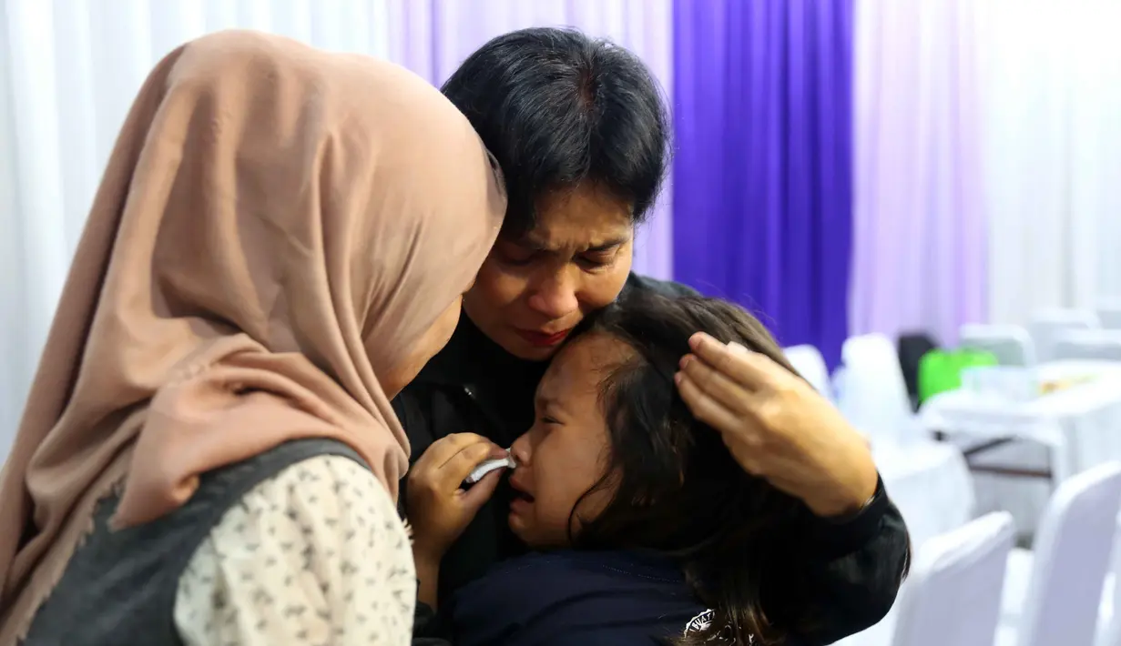 Musisi senior, Bartje Van Houten meninggal dunia pada Jumat, 5 Mei 2017 dalam usia 67 tahun. Menurut penuturan anak pertamanya, Jimmy Van Houten, ayahnya tidak pernah sakit. Bahkan, tidak pernah masuk rumah sakit. (Nurwahyunan/Bintang.com)