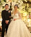 Pesinetron cantik Nabila Syakieb resmi menjadi istri dari Reshwara Argya Radinal. Setelah proses akad nikah pukul pukul 10:35 WIB bertempat di Hotel Ritz Carlton, Mega Kuningan, Jakarta, acara resepsi pernikahan pun digelar. (Fathan Rangkuti/Bintang.com)