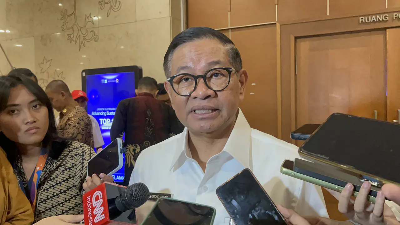 Gubernur DKI Jakarta Pramono Anung di Balai Kota DKI Jakarta, Rabu (23/7/2025). (Liputan6.com/Winda Nelfira)