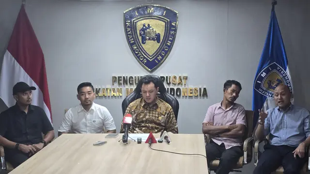 Jumpa pers ketua IMI Moreno Soeprapto