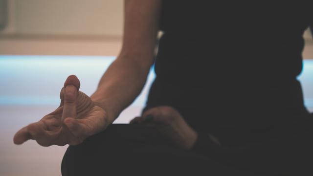 Stimulasi Otak dengan Yoga