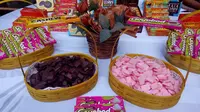 Ragam produk cokelat chocodot, salah satu produk UKM Unggulan dari Garut (Liputan6.com/Jayadi Supriadin)