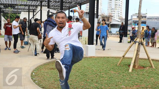 20170105- Artis dan Relawan Pendukung Ahok Bikin Video Klip di Kalijodo-Jakarta- Herman Zakharia