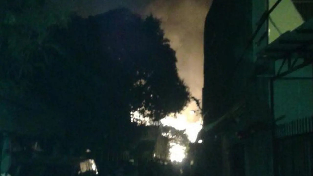 Rumah Terbakar di Kemayoran, 23 Mobil Pemadam Dikerahkan