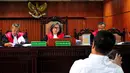 Majelis hakim saat mendengarkan keterangan saksi dalam sidang lanjutan kasus korupsi pengadaan bus TransJakarta dengan terdakwa Udar Pristono di Pengadilan Tipikor, Jakarta, Rabu (20/5/2015). (Liputan6.com/Yoppy Renato) 