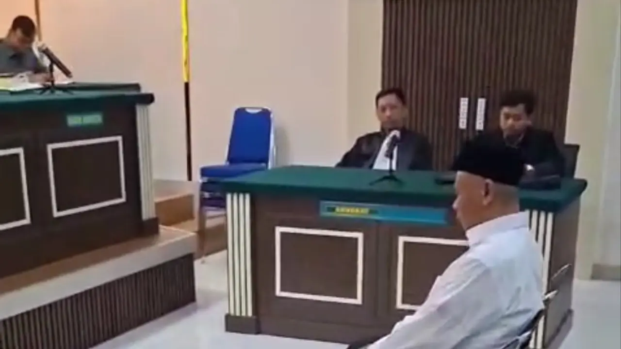 Ashari, pemilik Padepokan Ndholo Kusumo yang lecehkan santriwati