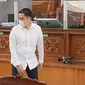 Terdakwa kasus pembunuhan Brigadir Yosua Hutabarat, Arif Rachman usai sidang lanjutan di PN Jakarta Selatan, Jakarta, Selasa (8/11/2022). Dengan putusan ini, majelis hakim memerintahkan jaksa untuk melanjutkan pembuktian terkait perkara yang menjerat Arif Rachman dalam sidang pada Jumat (18/11/2022). (Liputan6.com/Faizal Fanani)