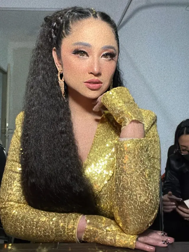 Dewi Perssik. (Foto: Dok. Instagram @dewiperssik9)