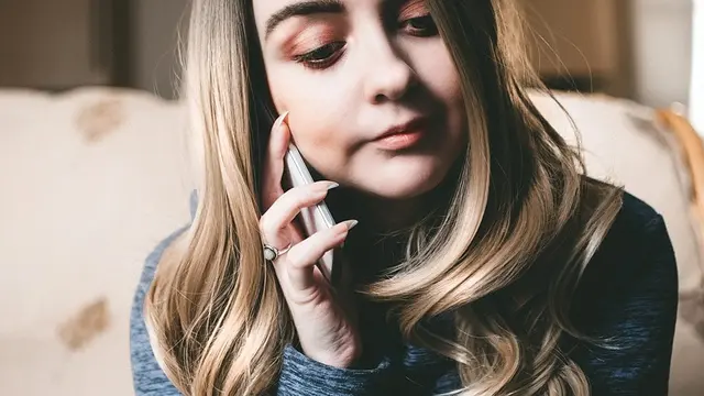 Ilustrasi Relationship Female