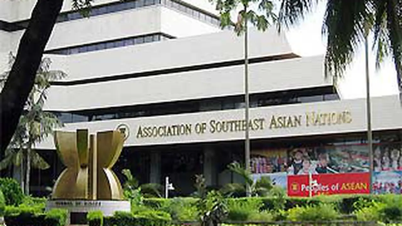 111119ckantor-asean.jpg
