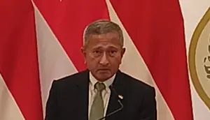 Pakai Bahasa Indonesia, Menlu Singapura Soroti Penyebab Kebakaran Hutan