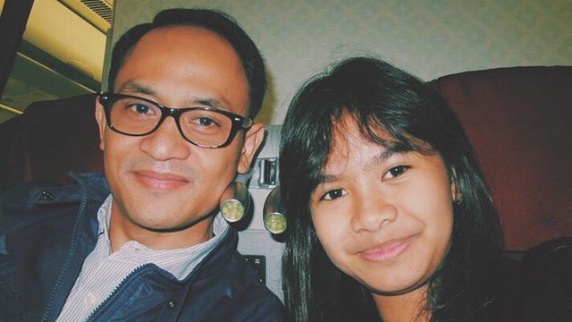 Jadi Ayah Sambung, Ini 6 Potret Kedekatan Suami Iis Dahlia dan Salshadilla