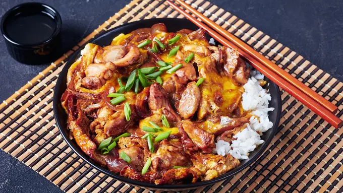 ilustrasi oyakodon/shutterstock