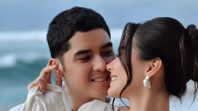 Penampilan Al Ghazali saat Alyssa Daguise Maternity Shoot di Pantai. [@alyssadaguise]
