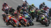 Berikut ini tiga pebalap top yang memiliki rapor buruk pada paruh pertama MotoGP 2017. (EPA/Jose Manuel Vidal)