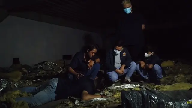 Telusuri Bangunan Angker, Ini 7 Momen Ivan Gunawan Kesurupan