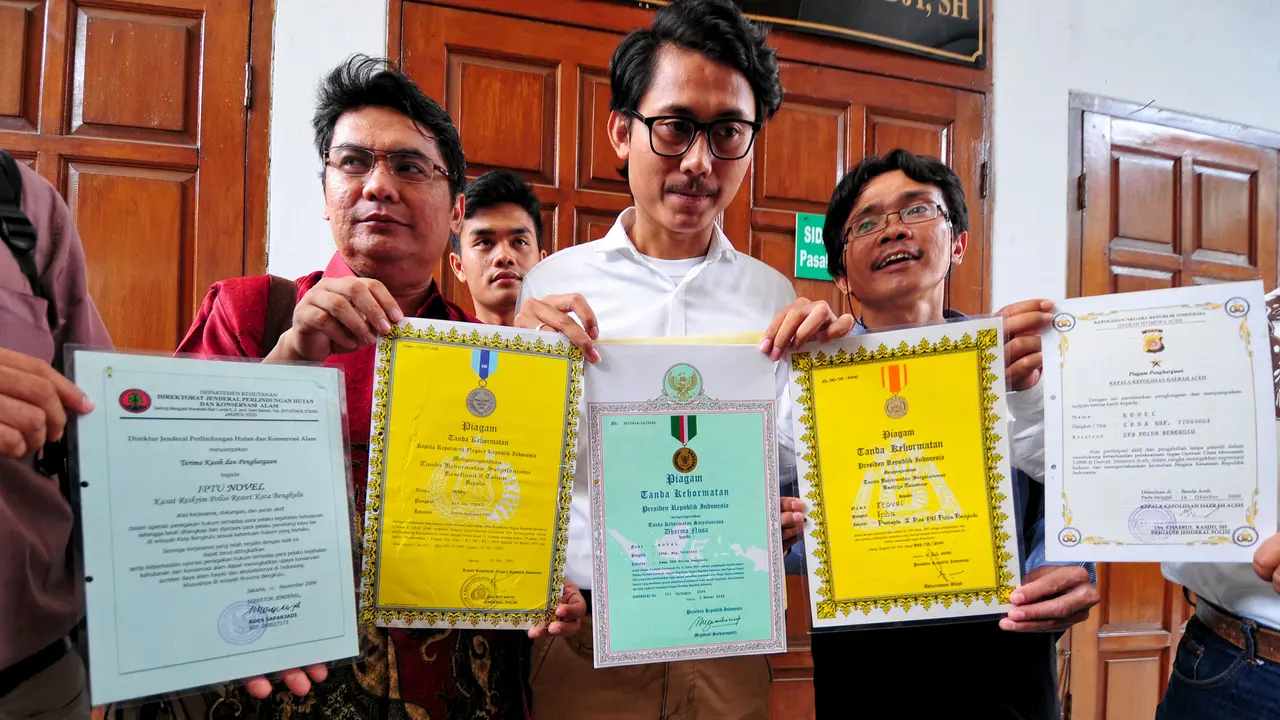Piagam Novel Baswedan