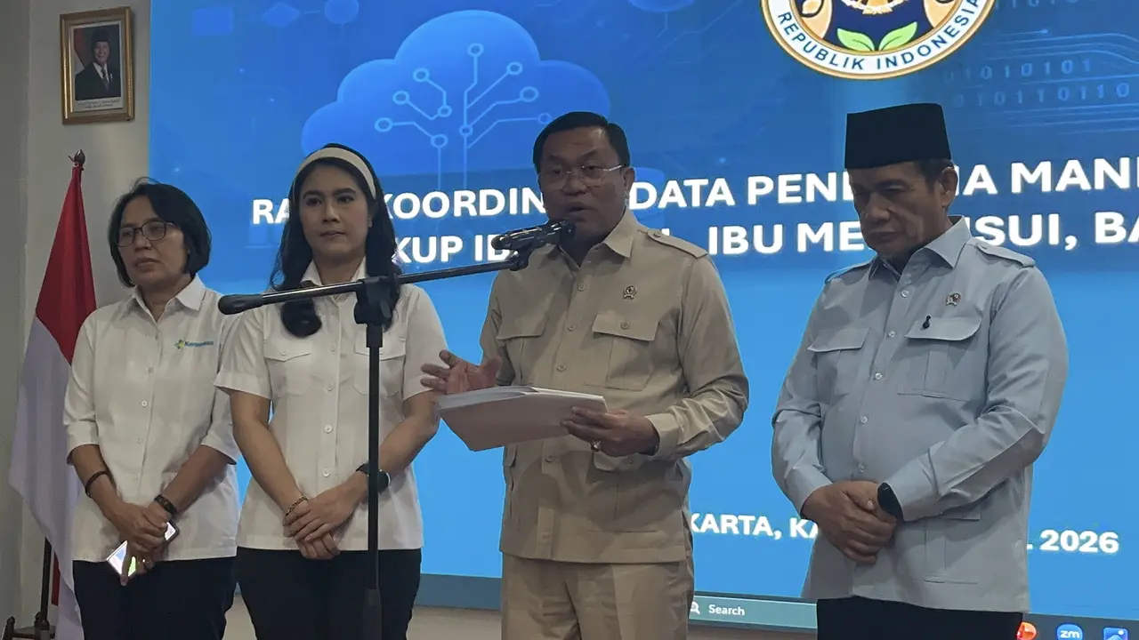 Wakil Kepala BGN Bidang Operasional Pemenuhan Gizi, Sony Sonjaya usai rapat koordinasi penyelarasan data di Gedung BGN, Kebon Sirih, Jakarta Pusat, Kamis (23/4/2026). (Liputan6.com/Winda Nelfira)