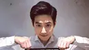 Selain terjun di dunia musik, Suho EXO juga mengembangkan sayapnya ke dunia akting. Idol kelahiran 22 Mei 1991 ini mengaku jika dirinya kerap berdiskusi tentang aktingnya dengan personel EXO. (Foto: instagram.com/heysuhoshi)