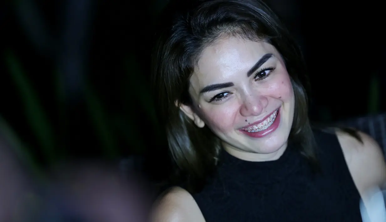 Sebagai publik figur, ia juga beberapa kali mendapat tawaran barang haram tersebut. (Adrian Putra/Bintang.com)