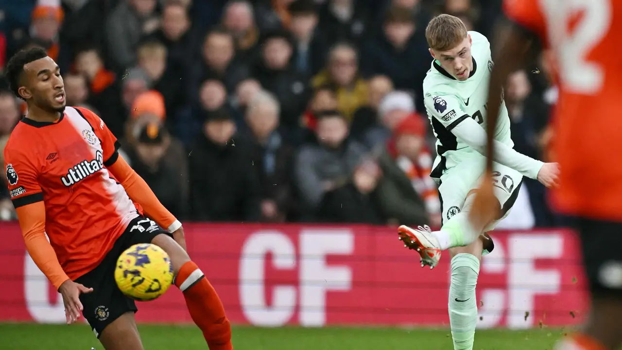 Foto: Aksi Memukau Cole Palmer saat Membawa Chelsea Menaklukkan Luton Town di Liga Inggris
