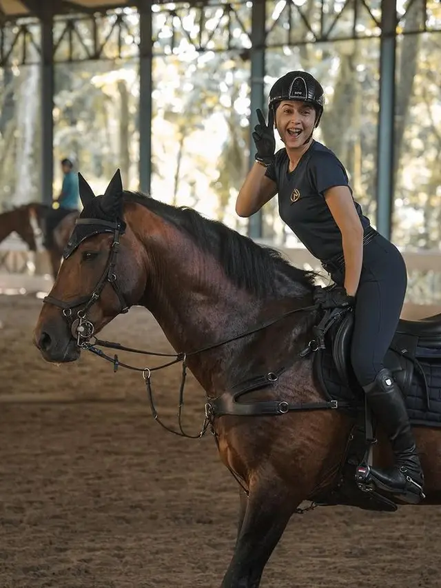 Nabila Syakieb berkuda (Instagram/nsyakieb85)