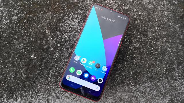 Review Realme C3 Smartphone Rp 1 Jutaan Dengan 3 Kamera Utama Dan Ram 3gb Tekno Liputan6 Com