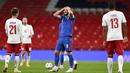 Pemain Inggris Harry Kane bereaksi usai menghadapi Denmark pada pertandingan UEFA Nations League di Stadion Wembley, London, Inggris, Rabu (14/10/2020). Denmark menang 1-0. (Daniel Leal-Olivas/Pool via AP)