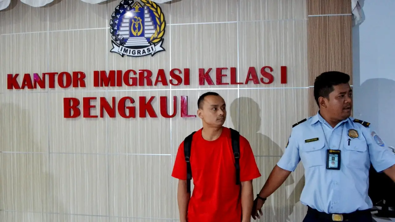 Imigrasi Bengkulu Amankan Warga Tiongkok Berkeliaran Tanpa Paspor