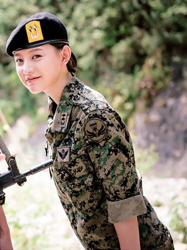 Kim Ji Won Tak Mau Dibandingkan Song Hye Kyo News Entertainment Fimela Com
