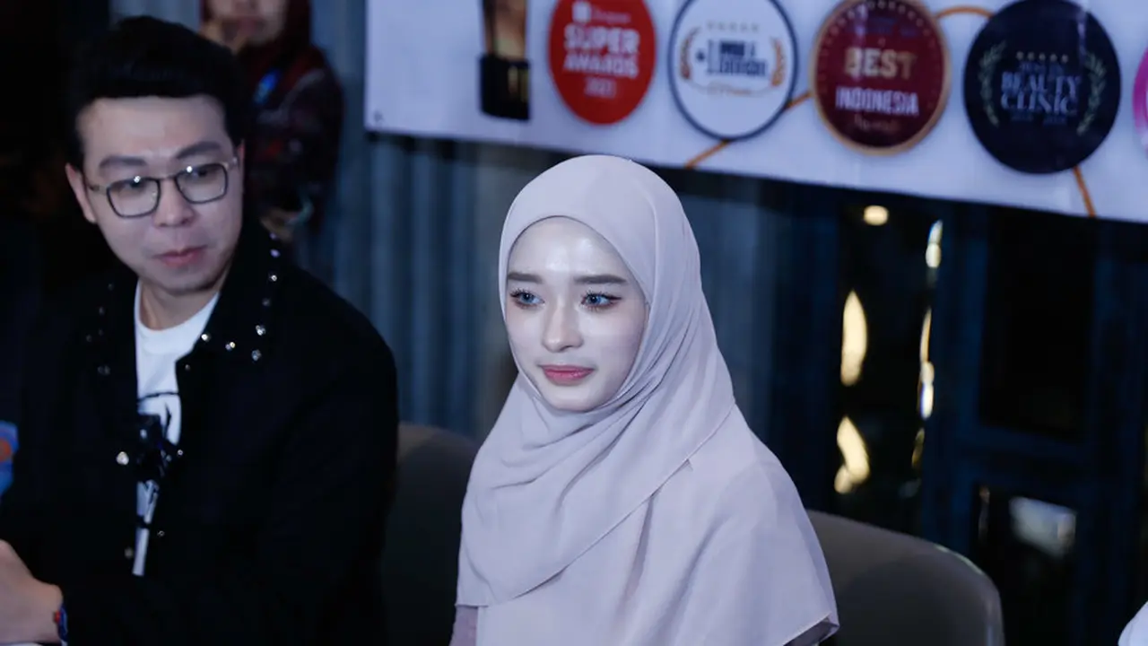 Inara Rusli lepas cadar