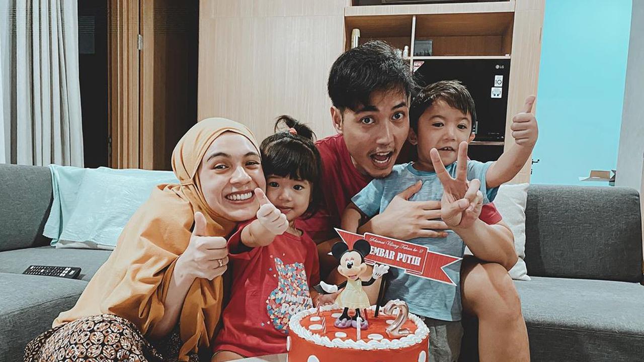 [Fimela] Nycta Gina dan Rizky Kinos