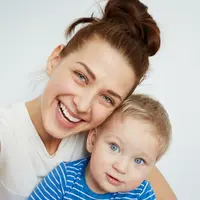 Berusia muda dan kebelet nikah, beberapa zodiak ini cocok jadi mamah muda. (Via: hfuw.org)