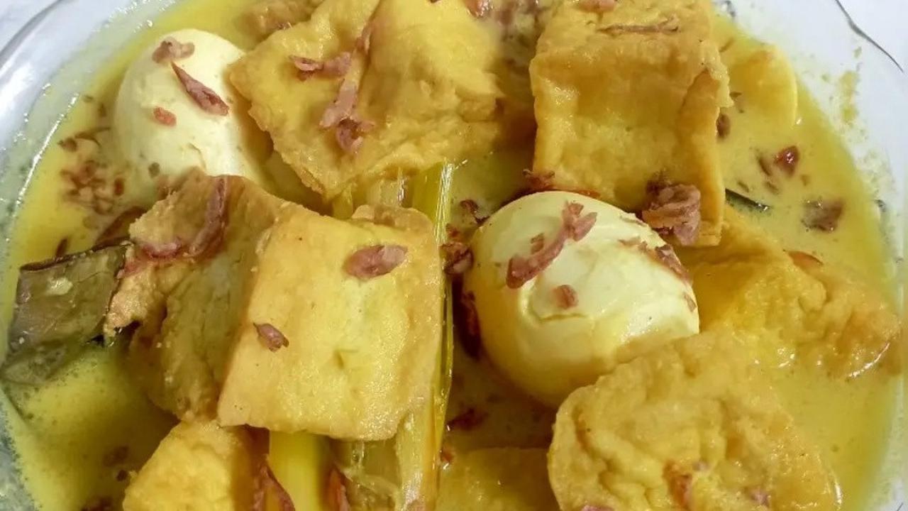 Resep opor tahu telur untuk jadi sayur Lebaran. (dok. Cookpad @Yonaluck91)