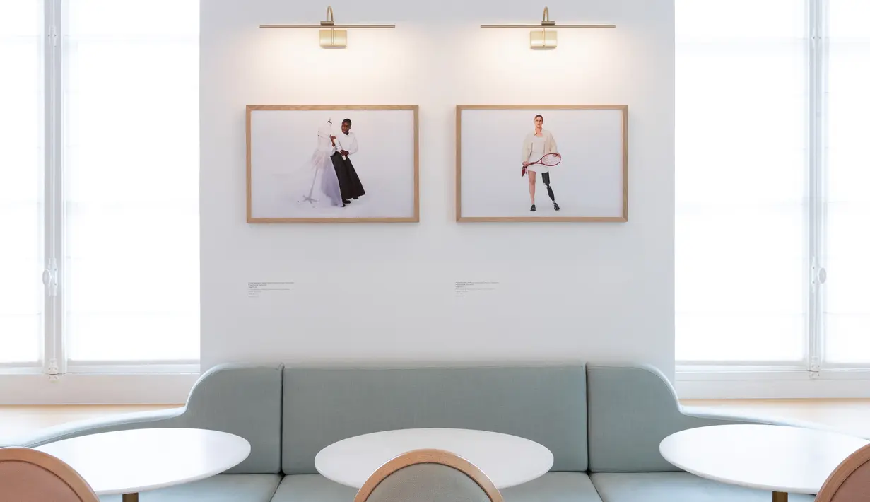 Pameran foto ini adalah penghargaan untuk ketekunan dan transendensi diri, undangan untuk meraih impian, serta atas nama gairah dan kebebasan. [Foto: Document/Dior]