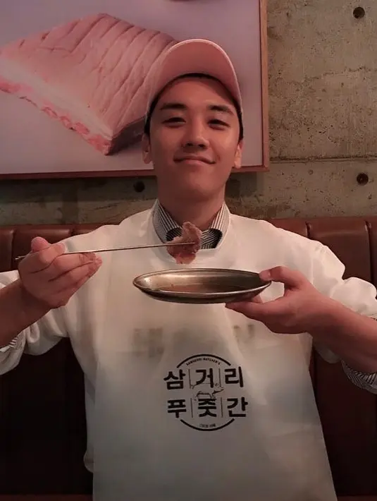 "Aku minta maaf. Kuharap kalian bisa menjadikan ini pembelajaran dan aku bisa lebih baik ke depannya. Aku janji tak akan melakukan hal seperti ini lagi," tuturnya. (Foto: instagram.com/seungriseyo)