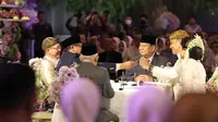 Wapres Ma'ruf Amin dan Menhan Prabowo Subianto menjadi saksi pernikahan putri dari Ketua MPR RI Bambang Soesatyo, Minggu (2/7/2023). (Foto: istimewa)
