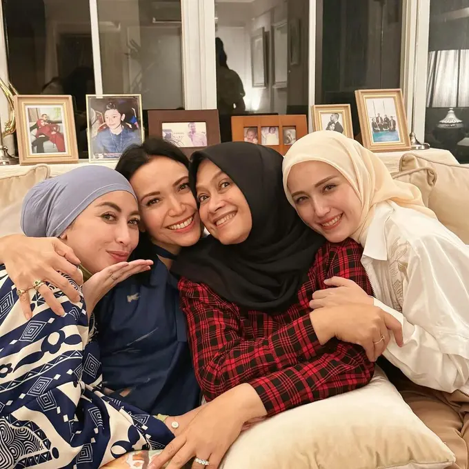 Potret perayaan ulang tahun Annisa Trihapsari (Sumber: Instagram/@ravelra_supit)