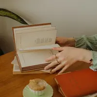 Ilustrasi Membaca Novel Credit: pexels.com/Ekruilla