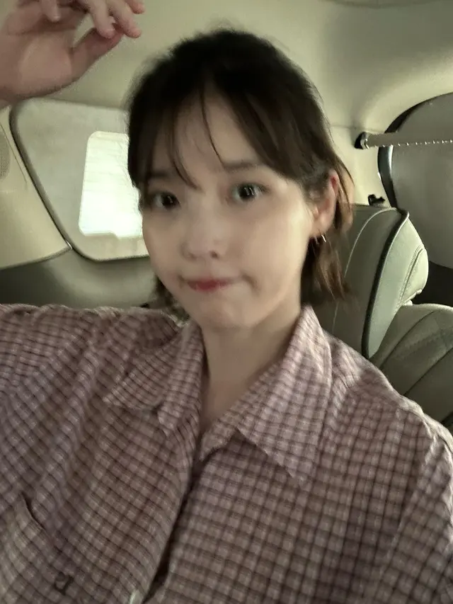 IU