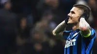 Striker Inter Milan Mauro Icardi merayakan gol ke gawang Palermo dalam lanjutan Liga Italia di Stadion Giuseppe Meazza, Senin (7/3/2016). (Liputan6.com/twitter.com/inter)