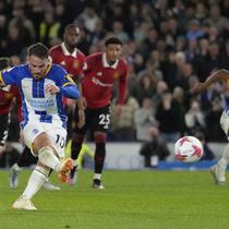 Pertandingan berlangsung menarik sejak awal. Baik Brighton maupun MU sama-sama tampil menyerang. (AP Photo/Kirsty Wigglesworth)