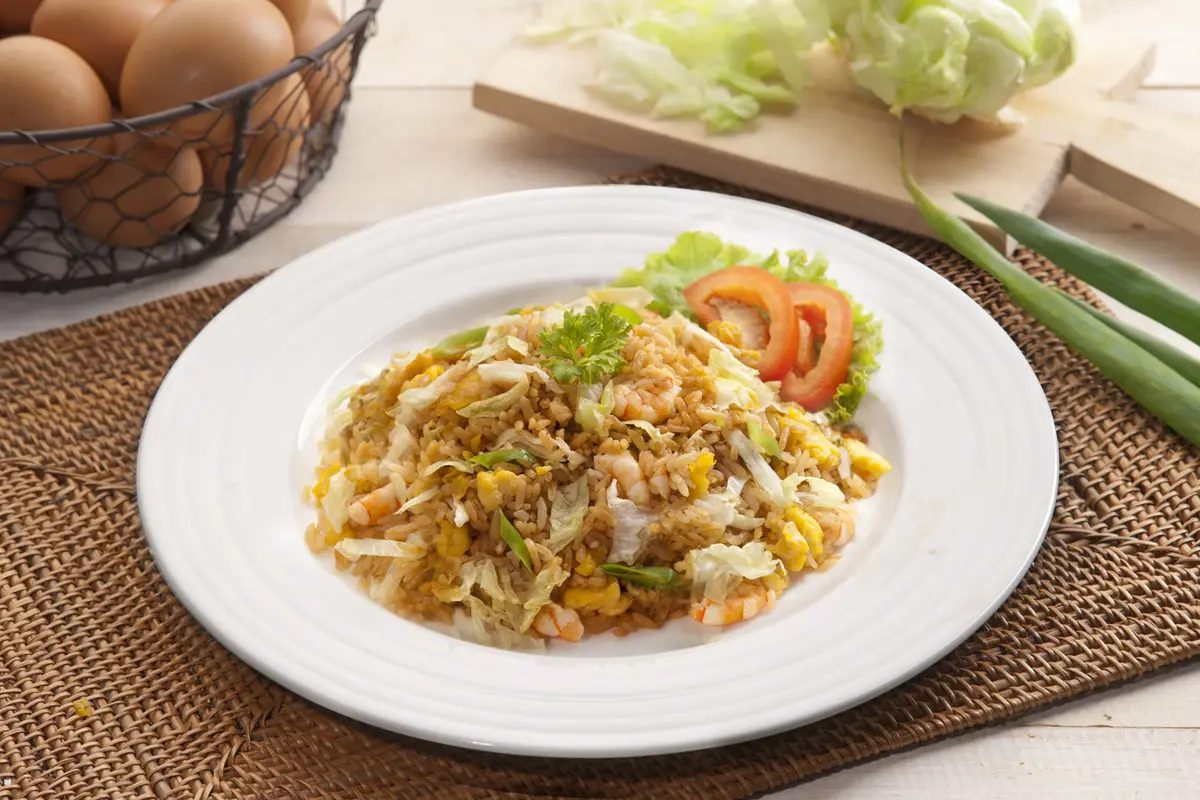 [Bintang] Begini Cara Masak Nasi Goreng Hong Kong yang Lezat, Yuk Dicoba