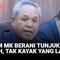 Badan Legislasi (Baleg) DPR RI menggelar Rapat Kerja (Raker) bersama Kemendikdasmen dan Kemenag membahas hasil pemantauan dan peninjauan UU Guru dan Dosen di Gedung Parlemen, Senayan, Jakarta pada Rabu (19/11).